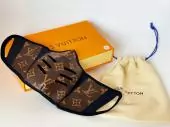 louis vuitton breathing mask hombre mujer population leather lv
